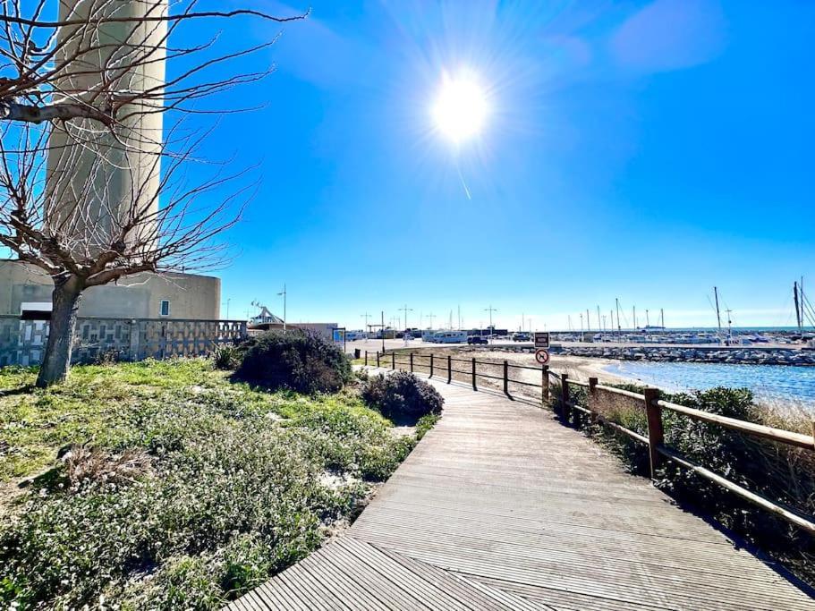 Le Coin De Mer 2, Bord De Mer, Plage 30M, Cosy, Clim, Wifi, 4 Personnes Fos-sur-Mer Exterior foto