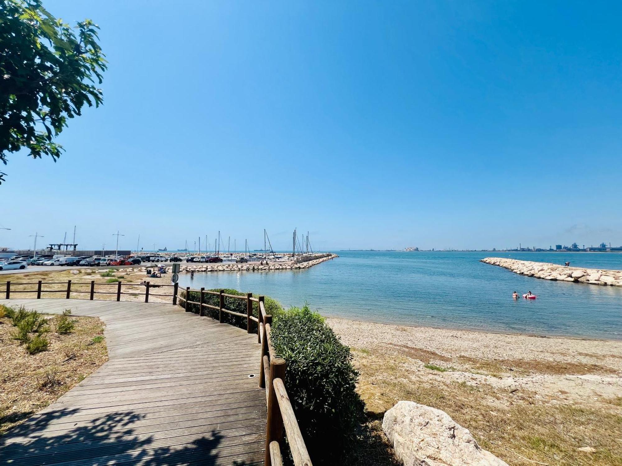 Le Coin De Mer 2, Bord De Mer, Plage 30M, Cosy, Clim, Wifi, 4 Personnes Fos-sur-Mer Exterior foto
