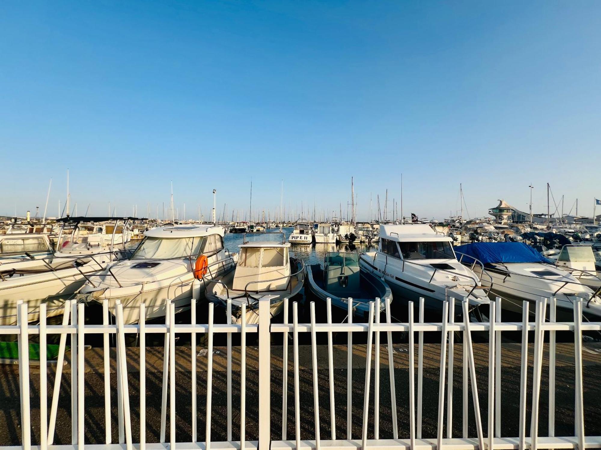 Le Coin De Mer 2, Bord De Mer, Plage 30M, Cosy, Clim, Wifi, 4 Personnes Fos-sur-Mer Exterior foto